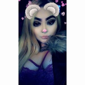 Meet your Posher, Yesenia